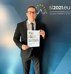 Minister Koritnik podpisal deklaracijo Living in EU